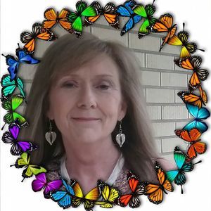 Meet your Posher, Tina